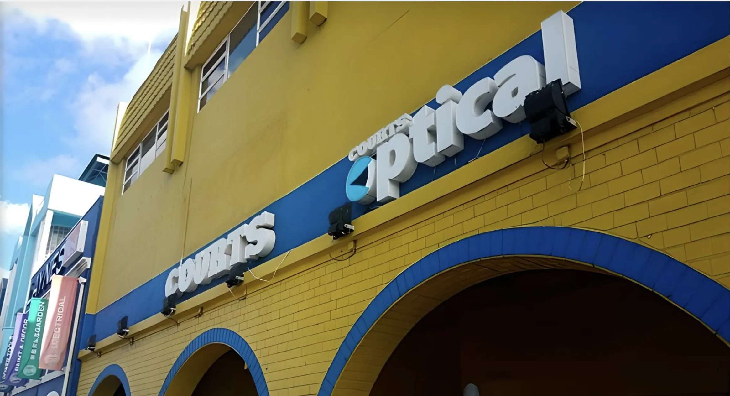 Courts Kingstown St Vincent